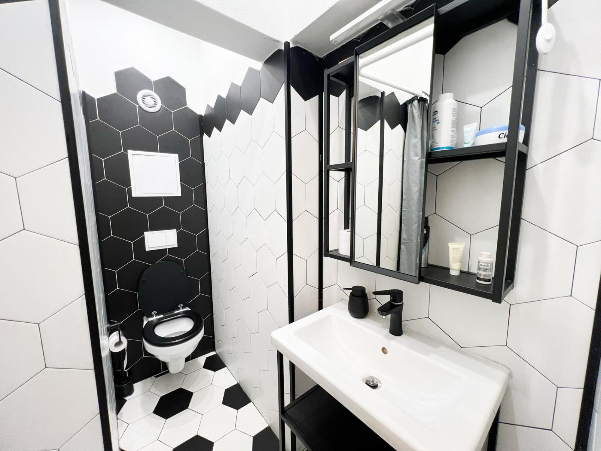 Perfect Long-Term Stay Stylish And Spacious Top Center Next To Vitosha Blvd Sofya Dış mekan fotoğraf